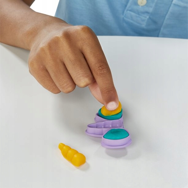 Ciastolina PLAY-DOH MAGICZNA LODZIARNIA TĘCZOWE LODY UNICORN 4 tuby 8 kolor