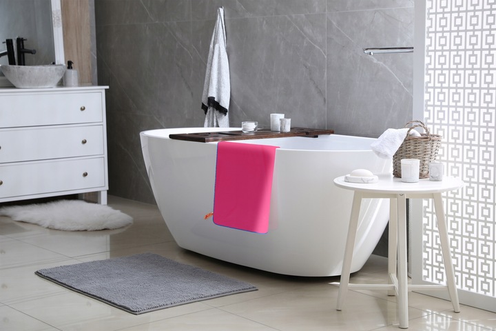 RĘCZNIK Z MIKROFIBRY 80x150 cm różowy NEW