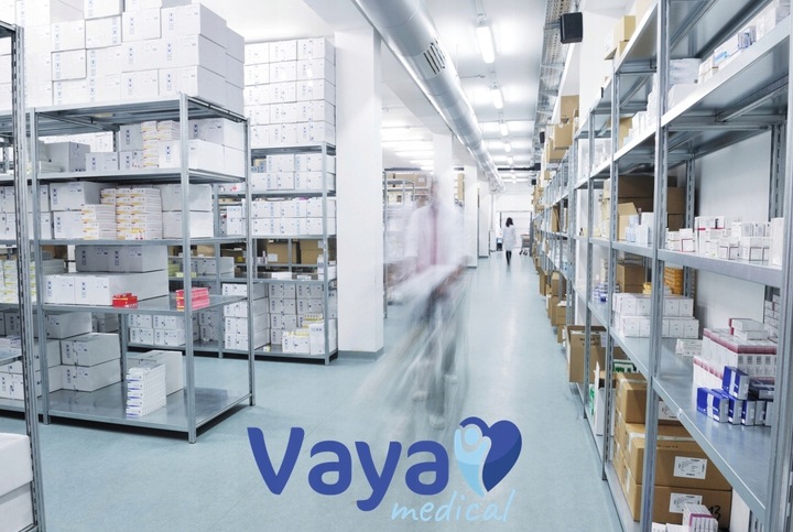 OPATRUNEK NA RANY JAŁOWY HYPOALERGICZNY Z WKŁADEM CHŁONNYM 7X6cm 50szt