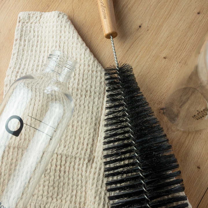 SZCZOTKA DO CZYSZCZENIA BUTELEK SATURATORA WODY WYCIOR DO MYCIA CZARNY