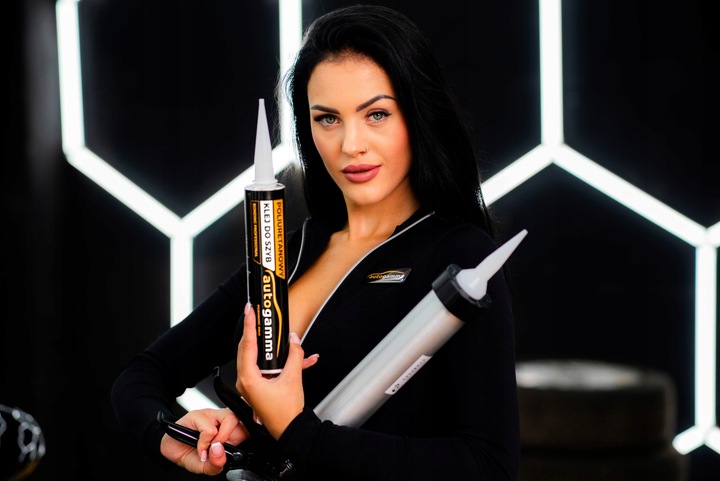 Pistolet do Silikonu Wyciskacz Mas Gęstych Kleju Akrylu Kartuszy 600