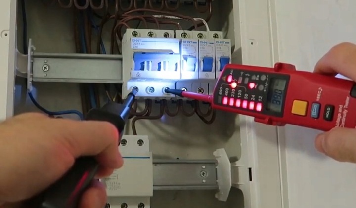 Próbnik Tester Miernik napięcia i faz UT18C RCD T+