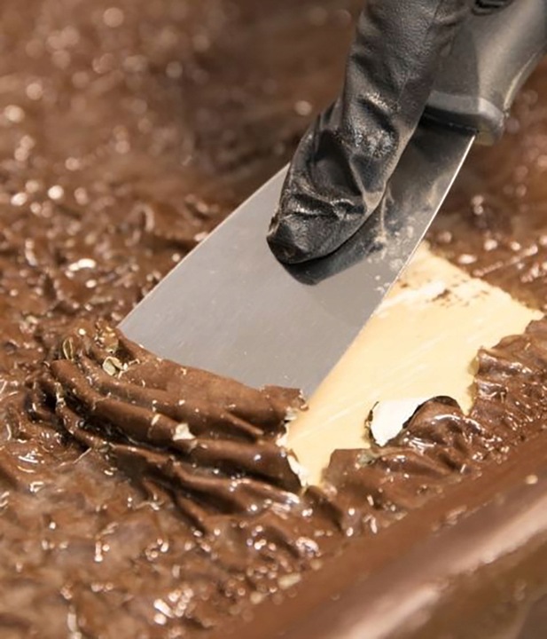 V33 Środek do Usuwania Metal Express 1L