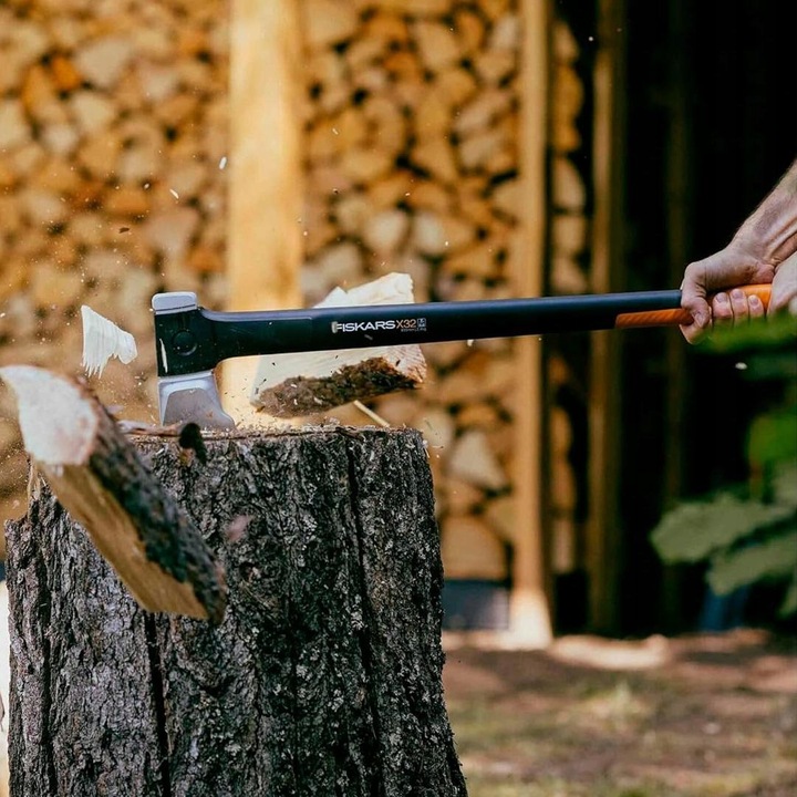 FISKARS X-SERIES X32 Siekiera rozłupująca do łupania drewna ostrze L