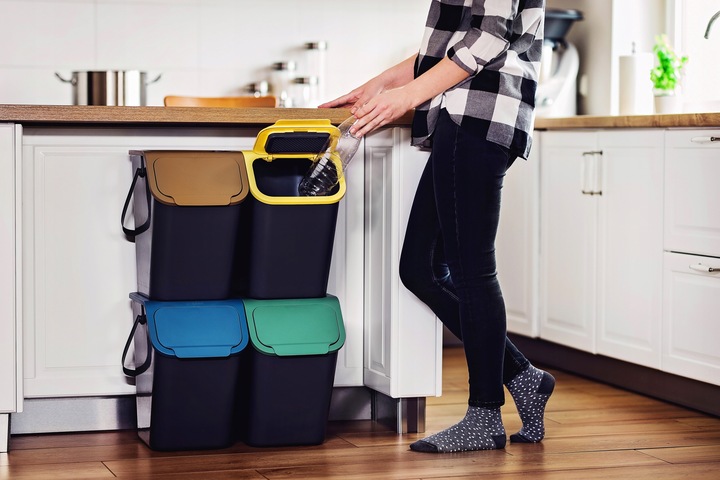 Pojemnik do segregacji odpadów kosz na śmieci metal plastik Bini żółty 25L