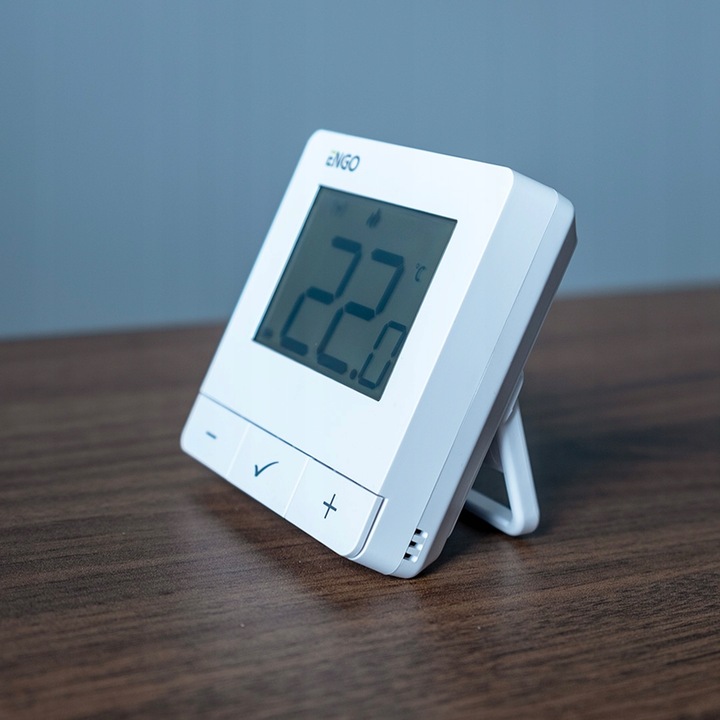 BEZPRZEWODOWY REGULATOR TEMPERATURY BIAŁY ENGO E20i-W INTERNETOWI