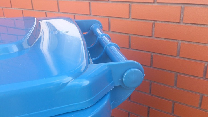 POJEMNIK KOSZ 120L NA ŚMIECI ODPADY NIEBIESKI HIT