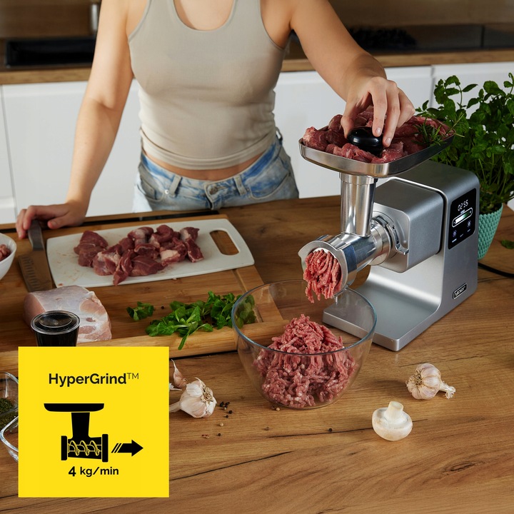 Maszynka do mięsa 7w1 Metalowa 4kg/min Yoer 2500W +Szatkownica+37