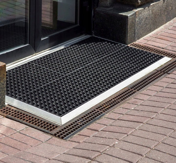 WYCIERACZKA GUMOWA AŻUROWA POD DRZWI ZEWNĘTRZNA WEWNĘTRZNA DO BUTÓW