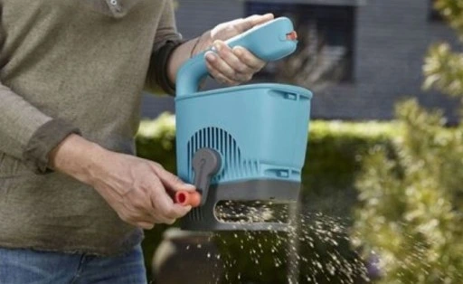 Siewnik ręczny rozsiewacz nawozów trawy M GARDENA 0431