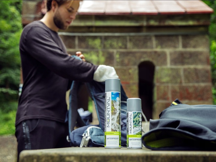 Impregnat do butów i odzieży turystycznej Mountval
