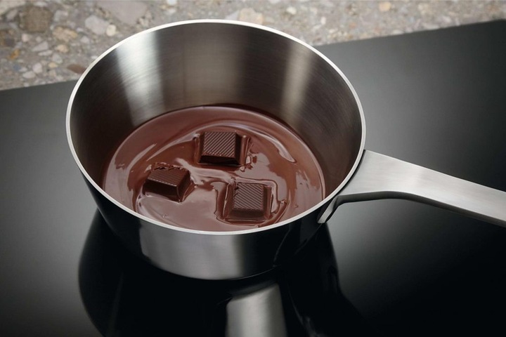 Płyta indukcyjna ELECTROLUX LIR60433B Slim-Fit 4 pola timer PowerBoost