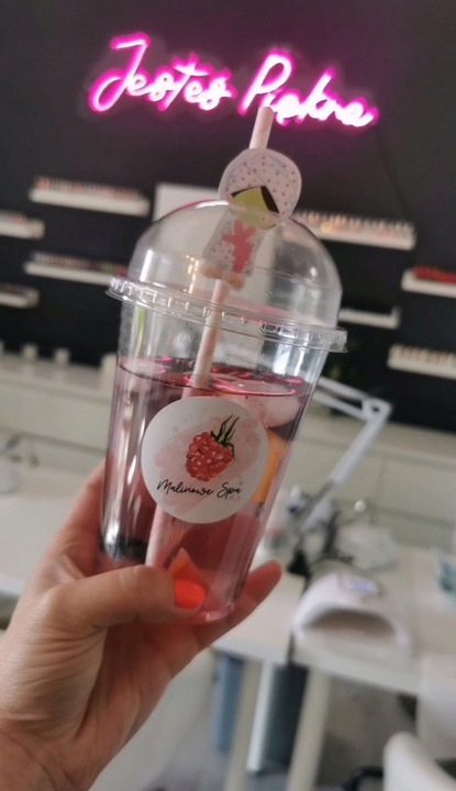 Naklejki z logo własnym nadrukiem WODOODPORNE