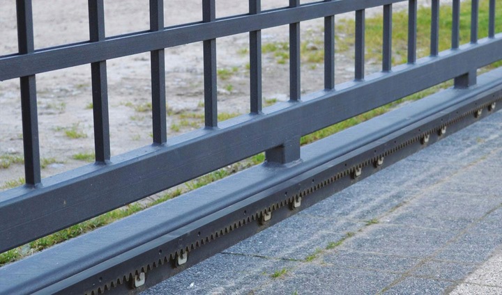 Listwa Zębata do Bramy, Poliamidowa z Rdzeniem Stalowym, 0,33m - kpl 3