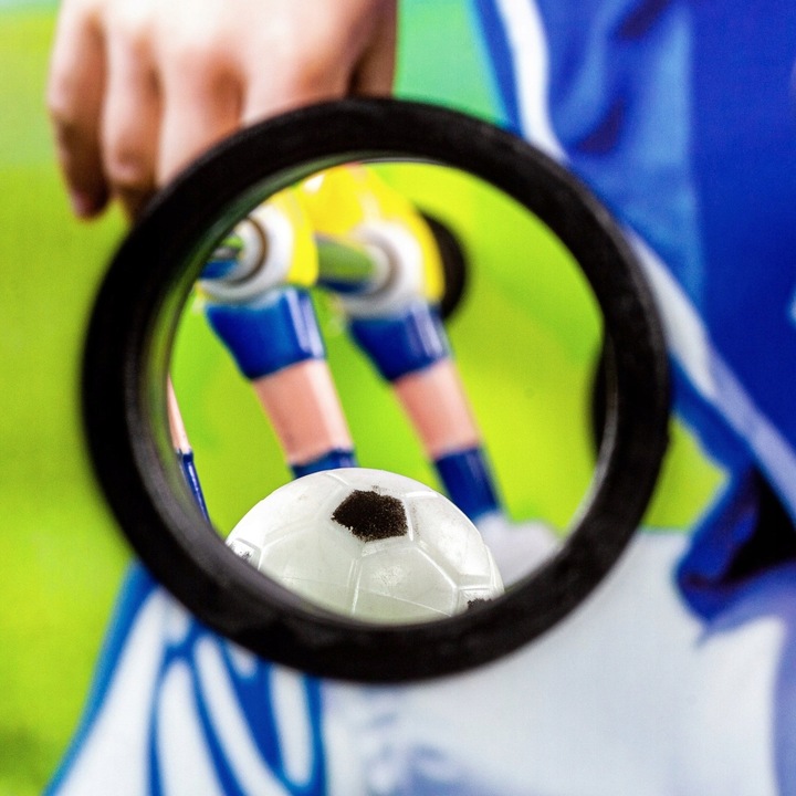 KOLOROWA MINI GRA PIŁKARZYKI STÓŁ PIŁKARSKI