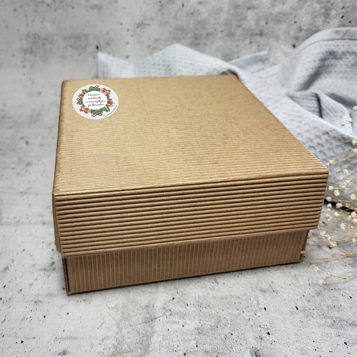 ZESTAW DLA BABCI I DZIADKA HERBAT SYROP KONFITURA MIÓD PUDEŁKO UPOMINEK BOX