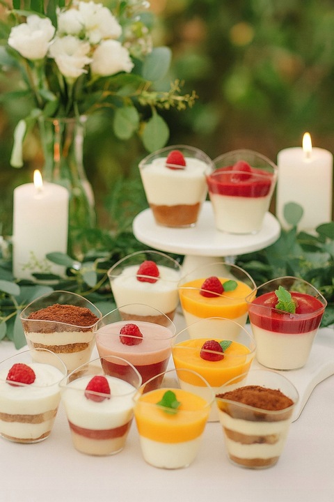 Pojemnik fingerfood pojemniki na desery przekąski fala 120 ml 24 szt.