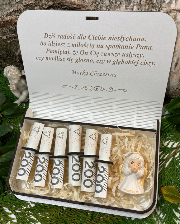 PAMIĄTKA PIERWSZEJ KOMUNII ŚWIĘTEJ Prezent Pudełko na Komunię BIAŁE