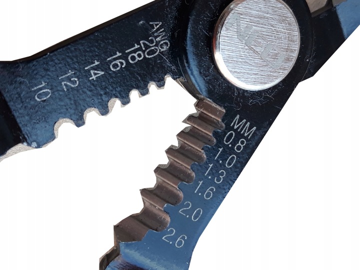 ŚCIĄGACZ DO IZOLACJI KABLI PRZEWODÓW SZCZYPCE NEO 01-509