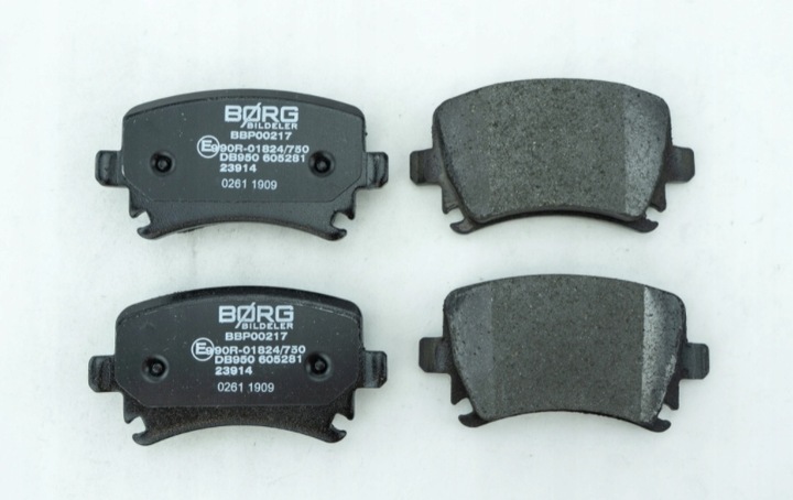 KLOCKI HAMULCOWE TYŁ GDB1622 TRW AUDI A3