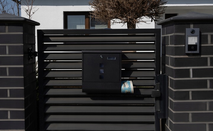 Skrzynka na Listy Pocztę Pocztowa Gazety Duża A4 Listowa do Domu