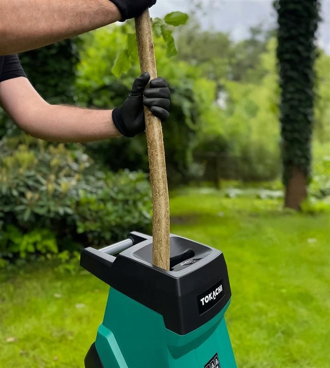 ROZDRABNIACZ ELEKTRYCZNY RĘBAK DO GAŁĘZI GŁADKOLUFOWY MOCNY 3500W DWA