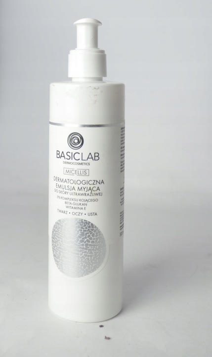 BasicLab dermatologiczna emulsja myjąca do skóry ultrawrażliwej 300 ml