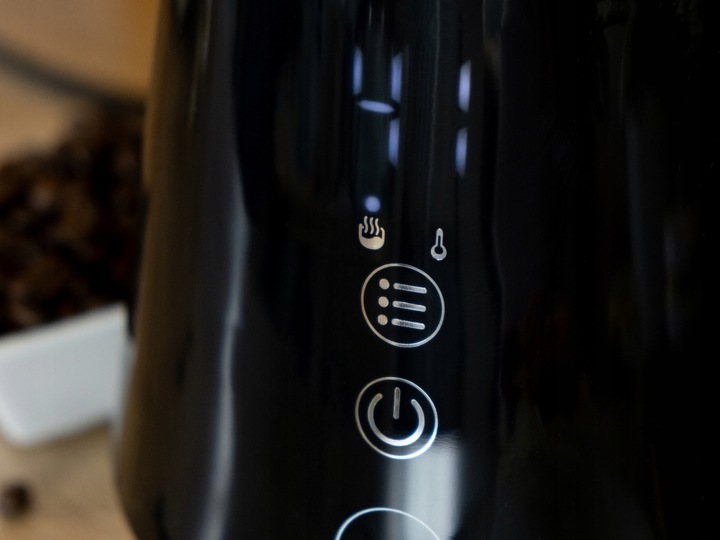 CZAJNIK ELEKTRYCZNY BEZPRZEWODOWY SZKLANY 1L PANEL DOTYKOWY 1100W