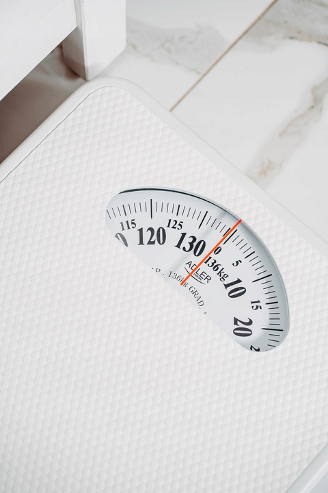 WAGA ŁAZIENKOWA MECHANICZNA DO 136kg ANALOGOWA ADLER AD8179