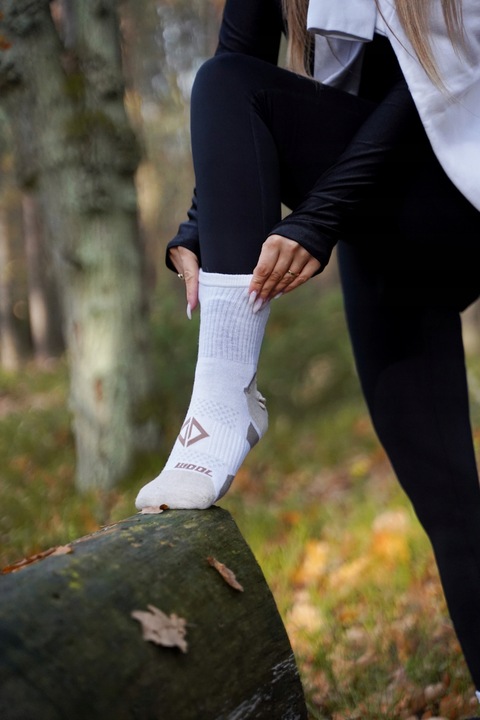 SKARPETY TREKKINGOWE Z WEŁNY MERYNOSÓW 90% MERINO WEŁNA TERMOAKTYWNE DŁ.3/4