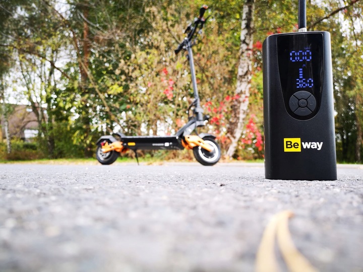 POMPKA ELEKTRYCZNA NAJMOCNIEJSZA 9000 mAh 150psi BEWAY DO ROWERU ROWEROWA