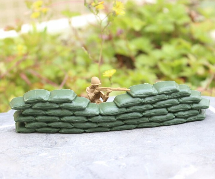 Baza Wojskowa Żołnierzyki Duży Zestaw Armia Figurki Czołgi Samoloty 300el.