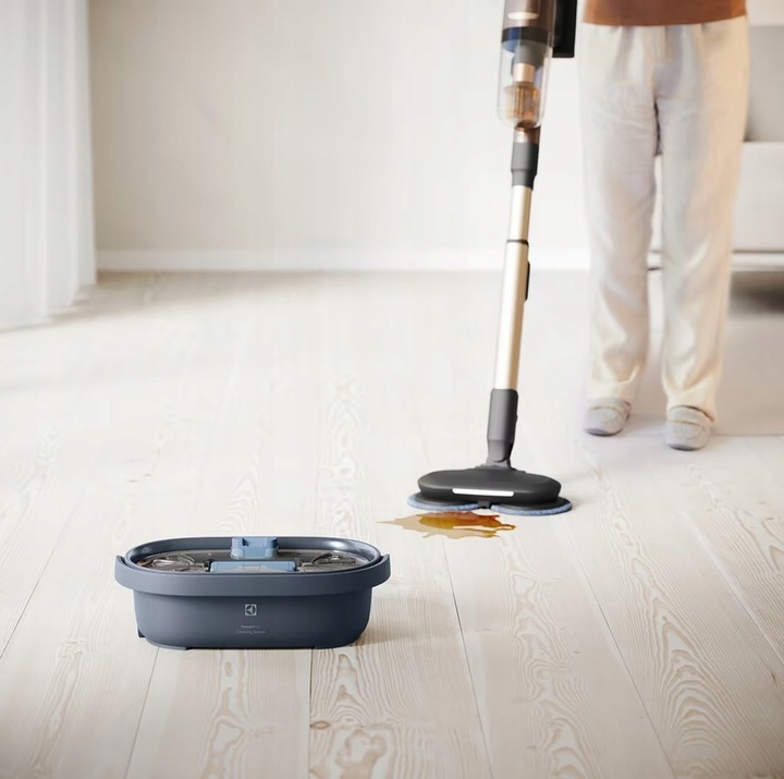 Stacja myjąca czyszczenia Electrolux PowerPro "WET" EPPCS2 płukanie