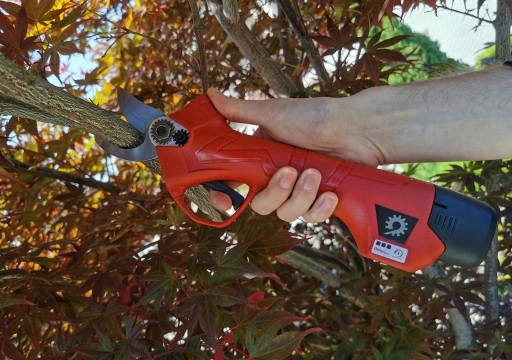 SEKATOR AKUMULATOROWY KOWADEŁKOWY NOŻYCE OGRODOWE ELEKTRYCZNE 2X BATERIA