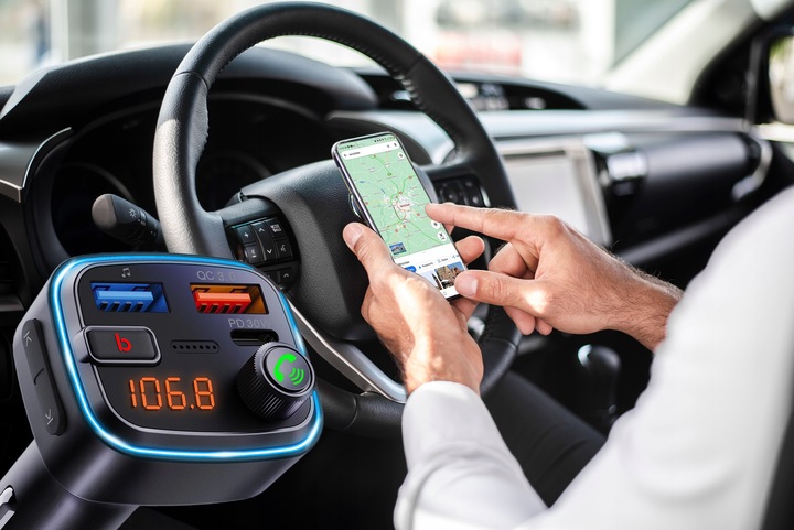 TRANSMITER FM BLUETOOTH 5.3 QC 3.0 PD30W MOCNY BASS ŁADOWARKA MIKROFON