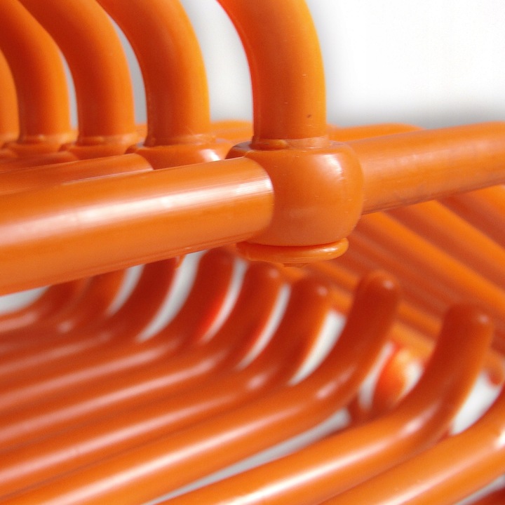 WIESZAKI UBRANIOWE OBROTOWE CZARNE NA ODZIEŻ KARBOWANE GRUBE 25szt.