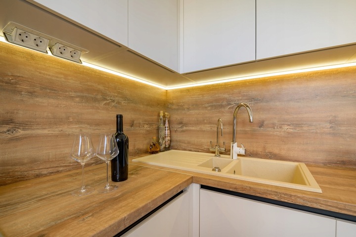 Listwa meblowa narożna LED szafkę 50cm REGULACJA