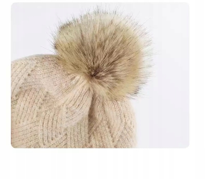 Komplet czapka ocieplana pompon szalik rękawiczki dotykowe do telefonu