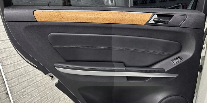 SWAG INTERIOR DRESSING SATINE V2 DO PLASTIKÓW WNĘTRZA AUTA KOKPITU 0,5L