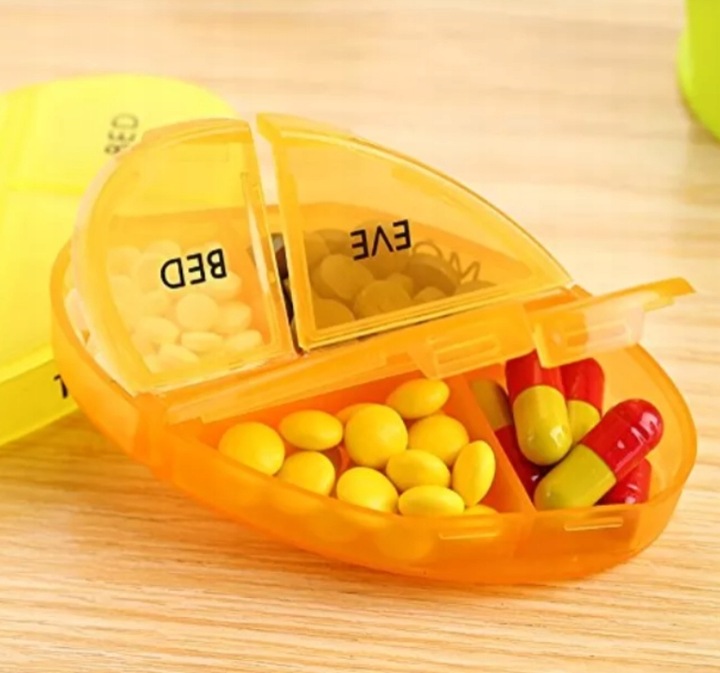 Kasetka Pojemnik Pudełko na leki 7dni x3przegródki