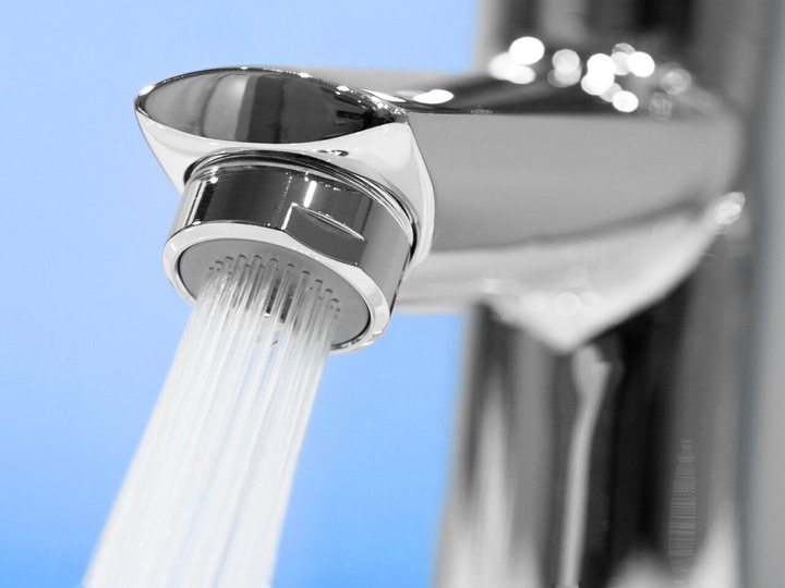 PERLATOR HIHIPPO M24 przycisk START/STOP oszczędza -84% WODY końcówka kranu