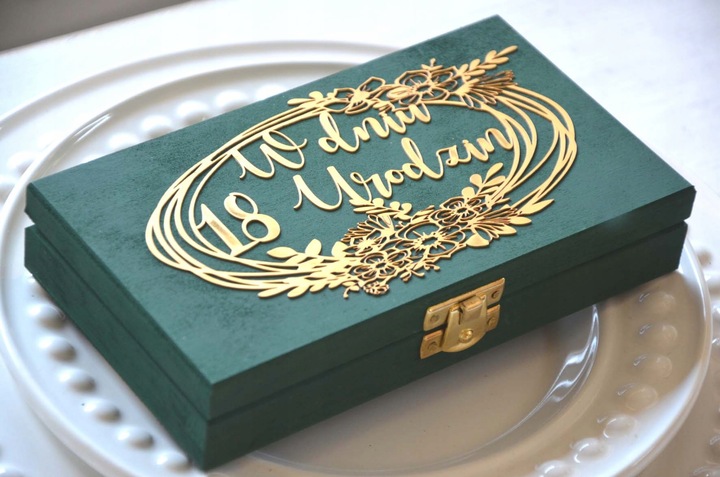 Pudełko na Pieniądze Prezent na 18 urodziny OSIEMNASTKA/ WYS. 24 H