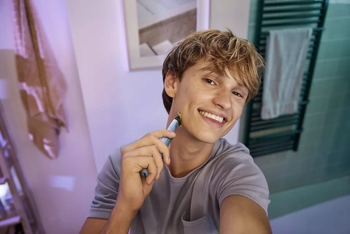 Golarka Philips OneBlade First Shave z ostrzem do skóry wrażliwej QP1324/20