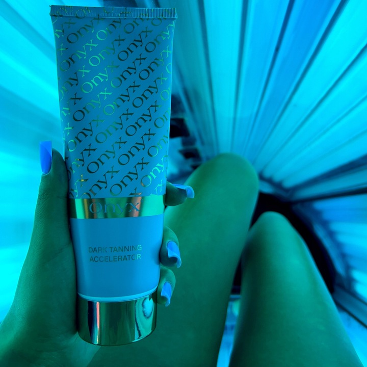 Onyx Najmocniejszy przyspieszacz do opalania wzmacniający opaleniznę