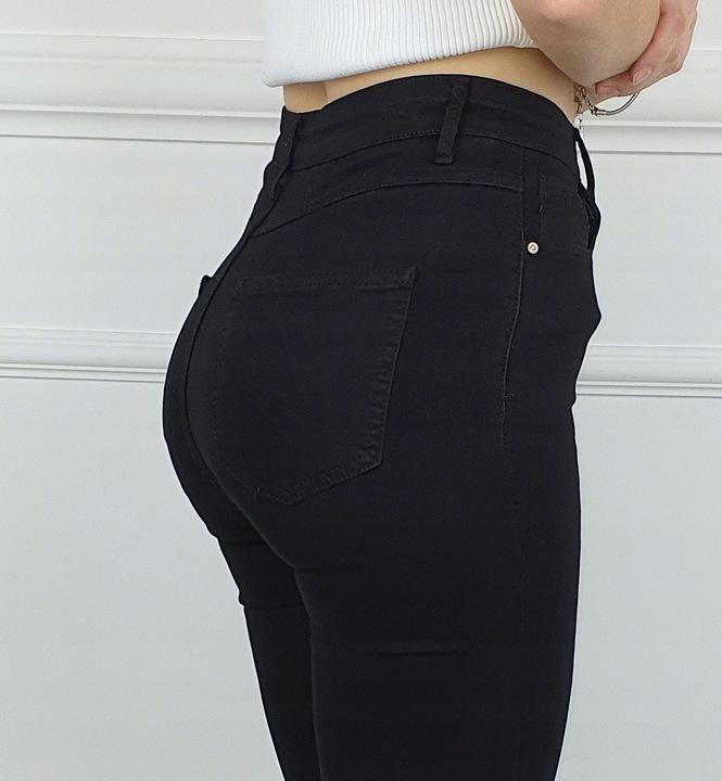 # DAMSKIE SPODNIE JEANSOWE WYSZCZUPLAJĄCE KOLORY #