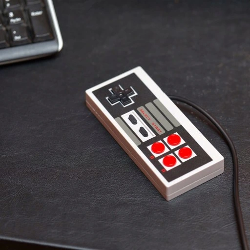 KONSOLA RETRO GRA TELEWIZYJNA 620 GIER AV 2 PADY PEGASUS