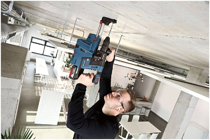 AKUMULATOROWY MŁOT GBH 18V-26 BOSCH 2x6,0Ah