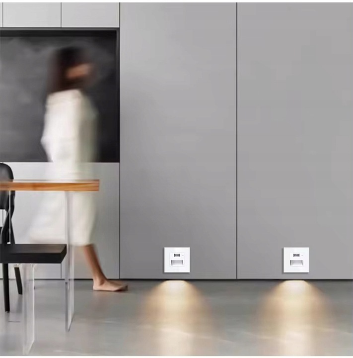 OPRAWA SCHODOWA FLEX OŚWIETLENIE SCHODOWE Z CZUJNIKIEM RUCHU LED F60