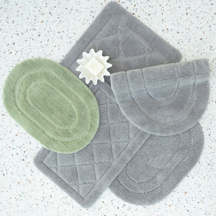 Dywanik Łazienkowy 50x80cm Miękki Puszysty Soft Antypoślizgowy do