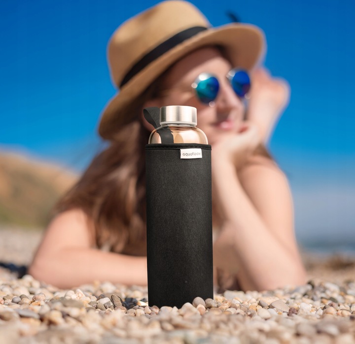 Szklana butelka AquaFloow z etui 700ml bidon szklany na wodę napoje